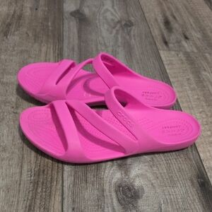 Crocs Kadee II Women’s Strappy Slip On Sandals Electric Pink Casual